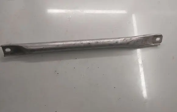 Radiator support slam panel bracket