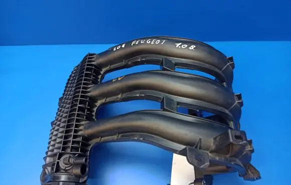 Peugeot 208 Intake manifold 9674560480