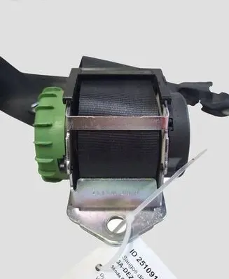 Skoda Octavia Mk2 (1Z) Rear seatbelt 1Z0857447E 616017200 602036200C