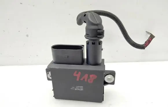 BMW 1 E81 E87 Glow plug pre-heat relay 2502193
