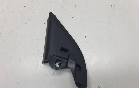 Skoda Octavia Mk4 Front door windshield rail 5E3837973
