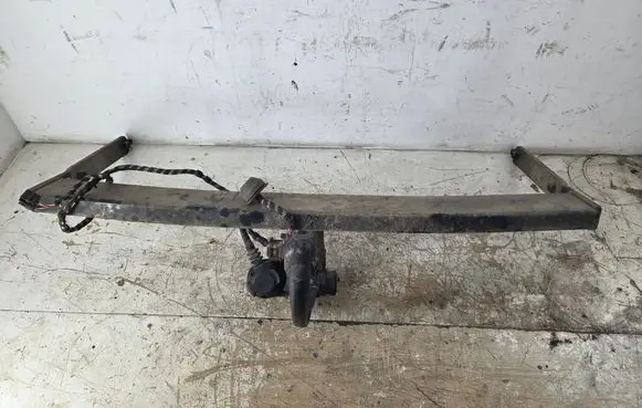Volkswagen Golf V Detachable towbar 