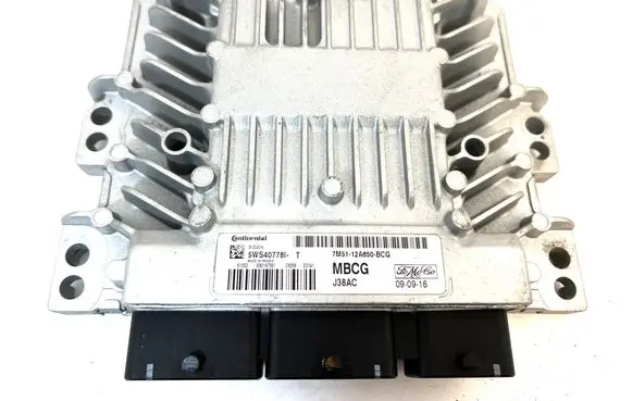 Ford Focus Engine control unit/module XVSS51CG 5WS40778IT