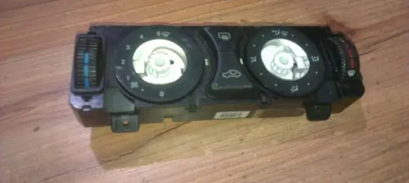 Mercedes-Benz C W202 Climate control unit 2108300185