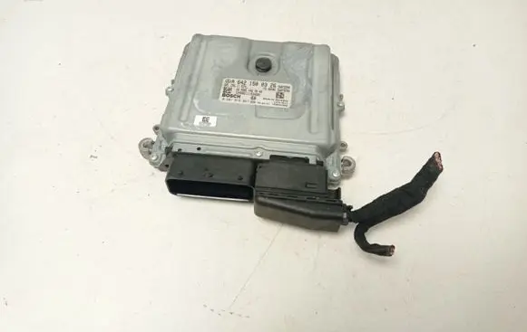 Mercedes-Benz C W204 Engine control unit/module A6421500326