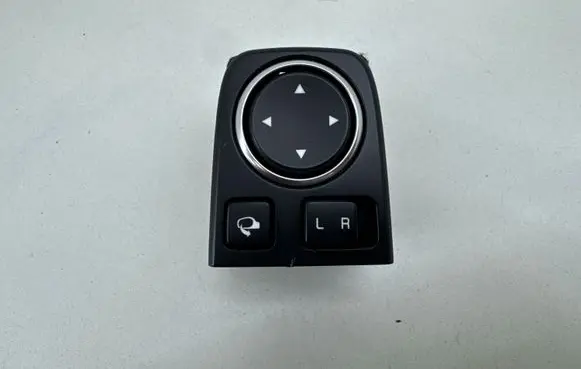 KIA Xceed Wing mirror switch 93530J7000