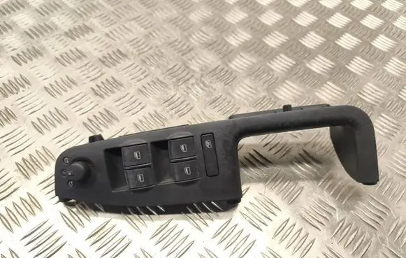 Audi A4 S4 B7 8E 8H Electric window control switch 8E1867171
