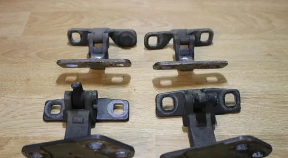 BMW X5 E53 Tailgate/trunk/boot hinge 8402183