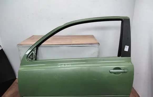 Nissan King Cab, Navara Front door