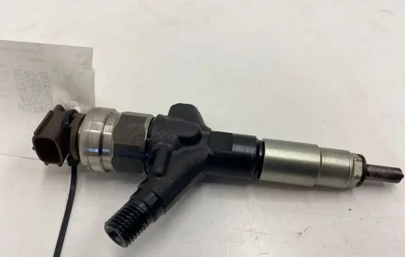 Subaru Forester SH Fuel injector 16613AA020