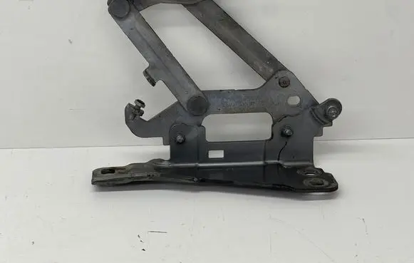 Mercedes-Benz GLK (X204) Engine bonnet/hood hinges A2048800428