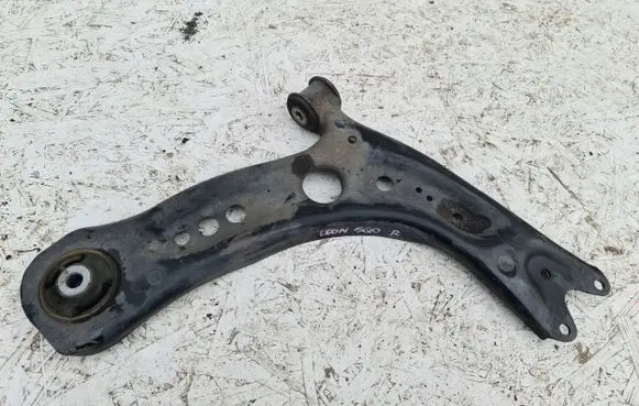 Volkswagen Golf VII Rear control arm