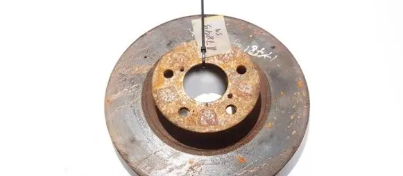 Subaru Legacy Front brake disc ventiliuojamas