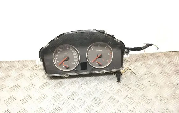 Volvo V50 Speedometer (instrument cluster) 30710071 100391 CU8WB