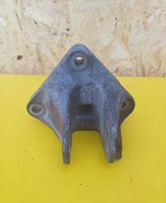 Renault Scenic II - Grand scenic II Engine mounting bracket 113320020R