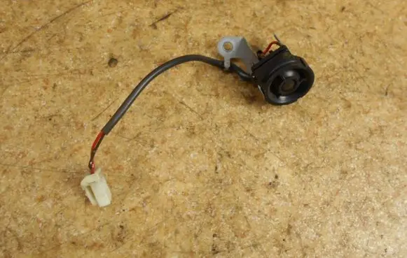 Toyota Land Cruiser (J100) Front door high frequency speaker 