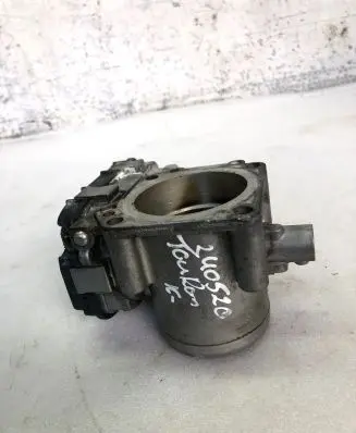 Volkswagen Touran III Throttle valve 03f133082b