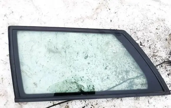 Volkswagen PASSAT B4 Rear side window