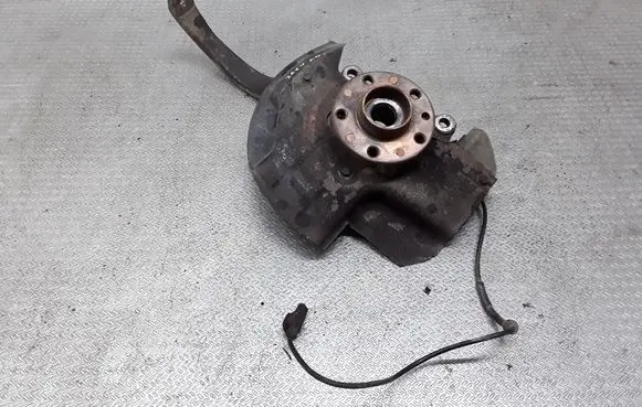 Alfa Romeo 159 Front wheel hub spindle knuckle