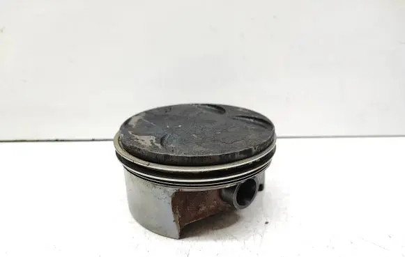 BMW 7 E65 E66 Piston 