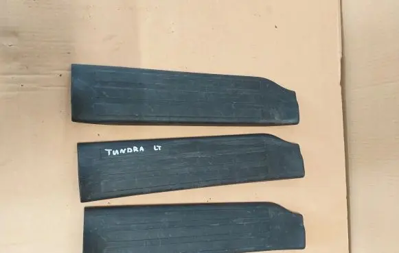 Toyota Tundra II Thresholds for All-terrain vehicles 