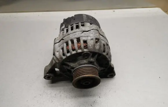 Audi A4 S4 B5 8D Generator/alternator 058903016 0123310022