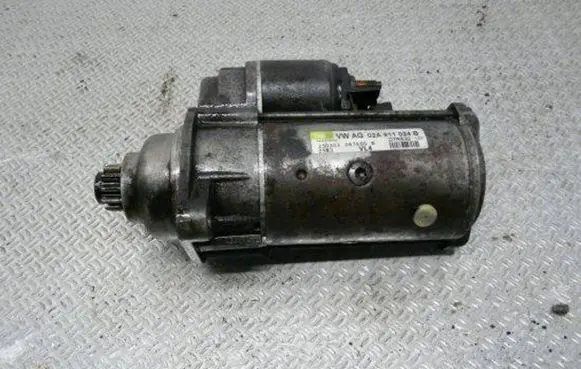 Volkswagen Golf IV Starter motor 02A911024B 0876SG D7RS30