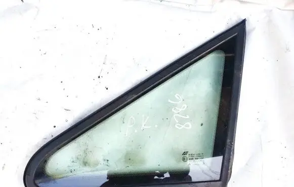 Seat Alhambra (Mk1) Front triangle window/glass 