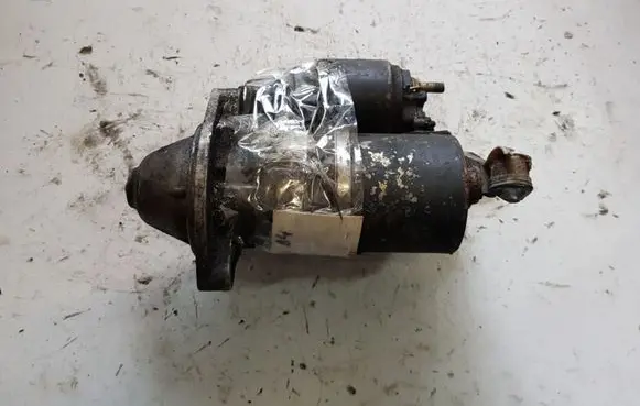 Audi A4 S4 B5 8D Starter motor