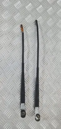 Suzuki Jimny Front wiper blade arm