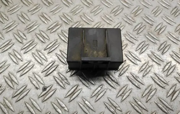 Fiat 500X Glow plug pre-heat relay 55250747 0281003065