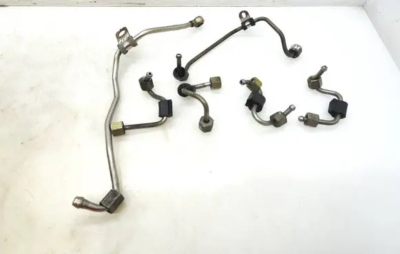Audi A3 S3 8V Fuel injector supply line/pipe 04L145771J
