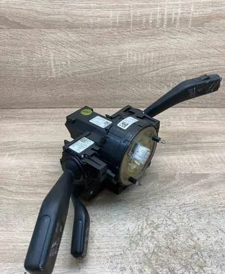 Volkswagen PASSAT B6 Wiper turn signal indicator stalk/switch 3C9953513AG 3C0959653B 3C0953549BA