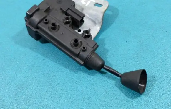BMW 3 E46 Tailgate window lock/catch/latch IMPRK846961