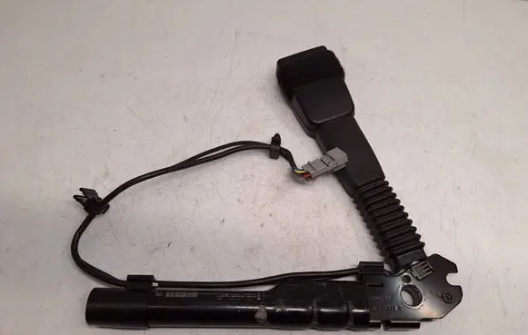 BMW 3 E90 E91 Front seatbelt buckle 7213564 72117213564 72119119542