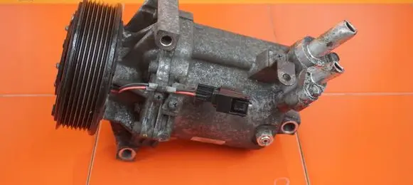 Nissan Juke I F15 Air conditioning (A/C) compressor (pump) 926003ZL1A 21MB38