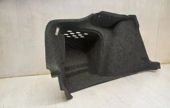 Skoda Octavia Mk2 (1Z) Trunk/boot lower side trim panel 1Z5867427D