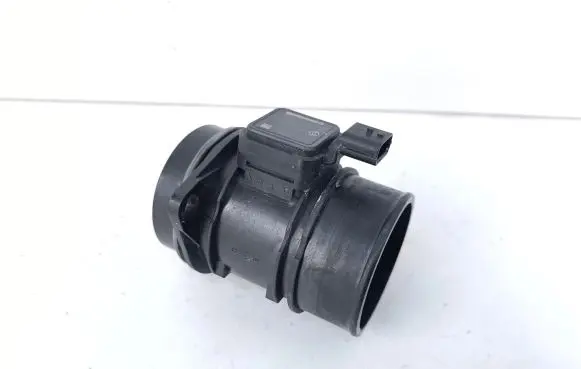 Nissan Juke I F15 Mass air flow meter H8200702517 8200682558B 5WK97021