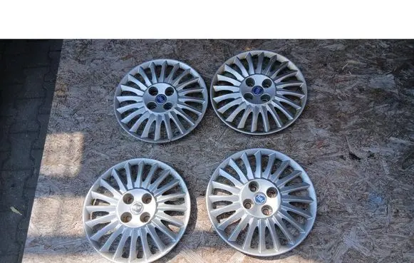 Fiat Punto (199) R17 wheel hub/cap/trim 51733005