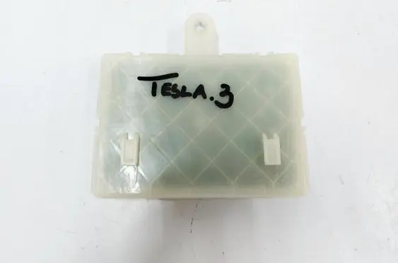 Tesla Model 3 Other control units/modules 1092755-82-B