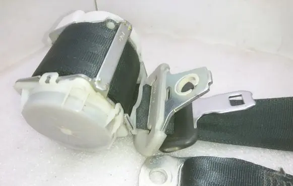 Toyota Corolla Verso AR10 Third row seat belt 735600F010C0 H073801