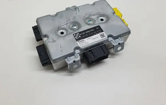 BMW 5 E60 E61 Door control unit/module 6957761 61356957761 6135695776101