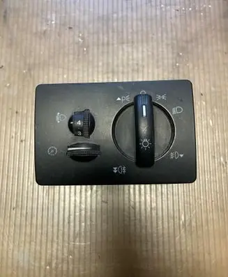 Ford Kuga I Light switch
