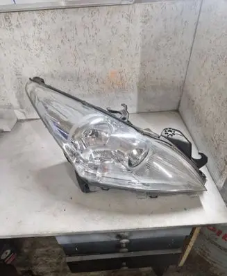 Peugeot 3008 I Headlight/headlamp 9682519080