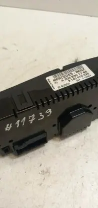 Mercedes-Benz C W203 Climate control unit A2038301785 2038301785