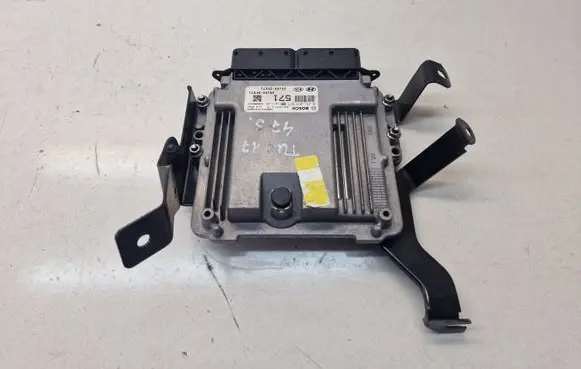 Hyundai Tucson TL Engine control unit/module 0281031577 391992F571