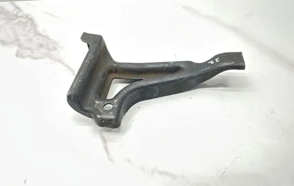 Audi A6 S6 C6 4F Fuel pump bracket 059130163C