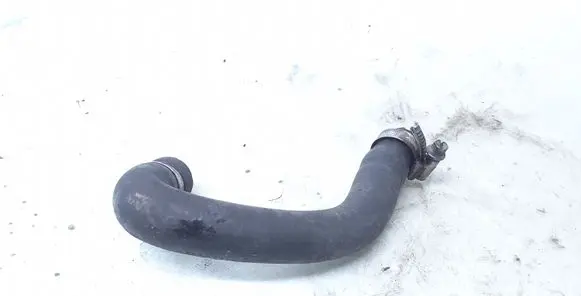 Audi A4 S4 B5 8D Engine coolant pipe/hose 058121058B