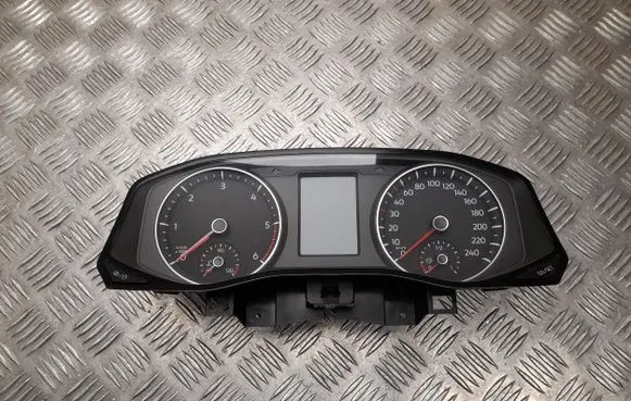 Volkswagen Amarok Speedometer (instrument cluster) 2H6920873