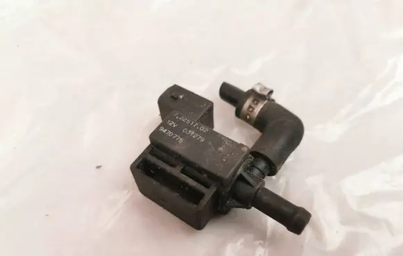 Volvo S40, V40 Turbo solenoid valve 72251702